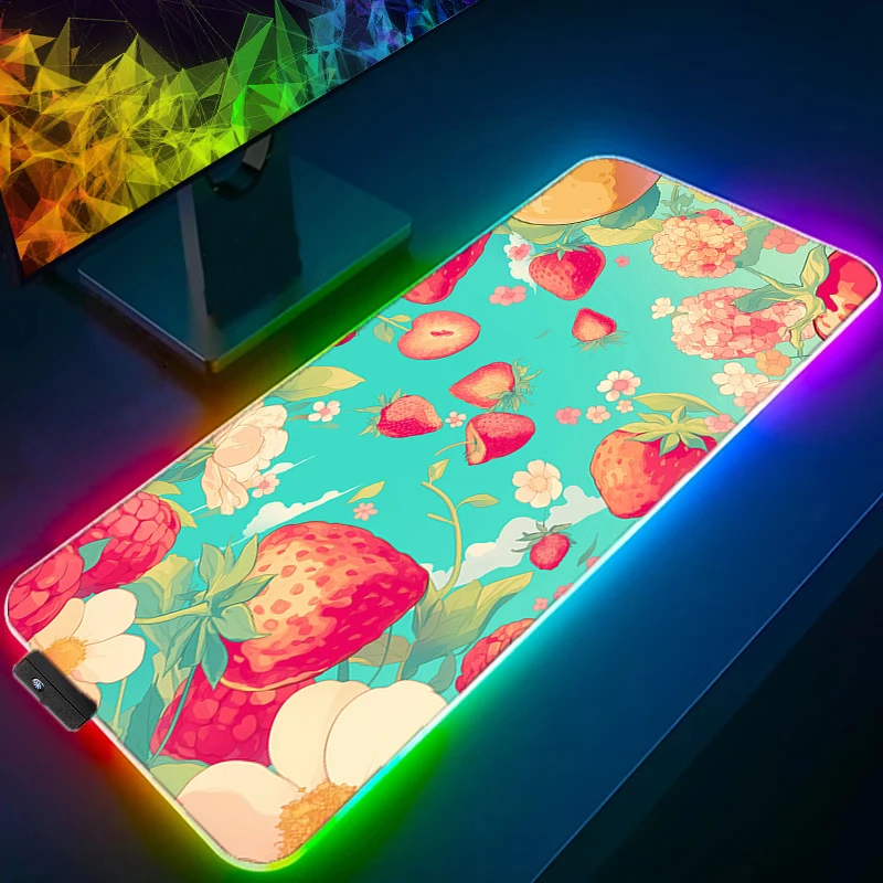 Alas Mouse LED RGB Alas Meja Alas Main Anime Pola Stroberi Alas Mouse Gaming Komputer dan Kantor Alas Keyboard Kabinet Gamer