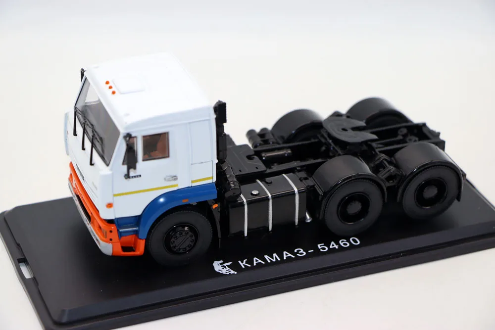 Nouveau tracteur à l'échelle 1/43, camion KAMA3 5490, modèles urss moulés sous pression pour Collection de jouets, cadeau