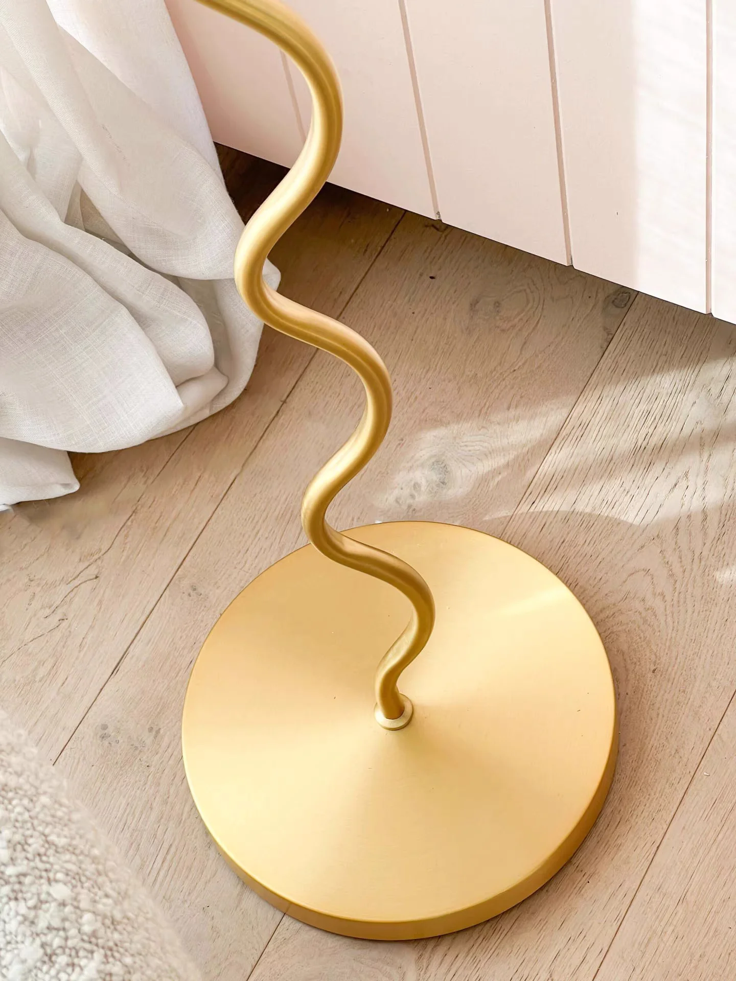 Scandinavian Minimalist Modern Living Room Floor Lamp, Bedroom Bedside Table Lamp, Study Creative Designer Floor Lamp