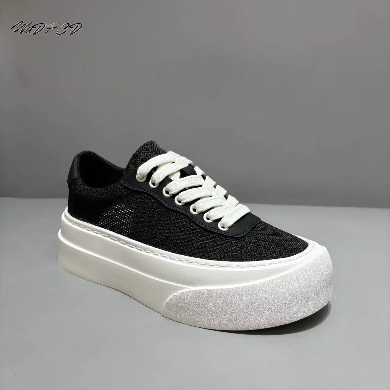 Sneaker Casual Men Original Designer Easy Matching Board Shoes Fashion Leather Fabric Breathable Height Increased Platform Shoes