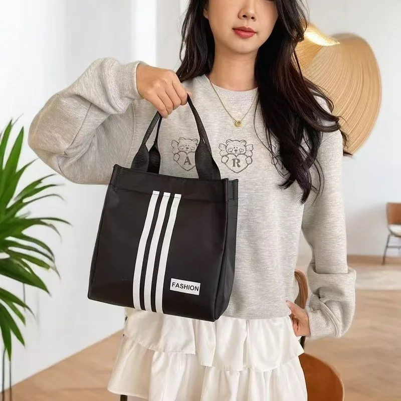 

Женская сумка через плечо, вместительная трансформируемая сумка, спортивная сумка для поездок на работу, кампус, спортивные стильные предметы первой необходимости для студентов