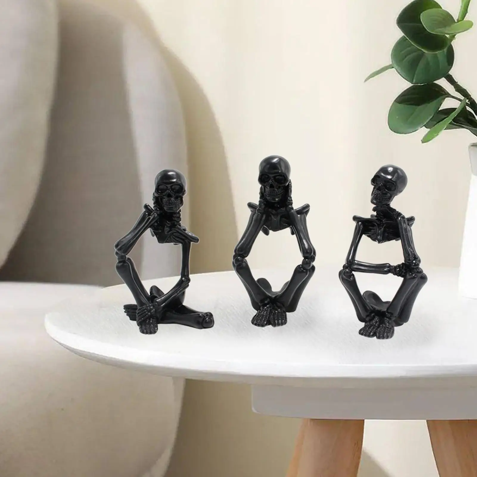 Skull Home Decor 3 Pieces Resin Black Spooky Funny Sitting Pose Halloween Skull Collectible Figurines For Living Room Bedroom