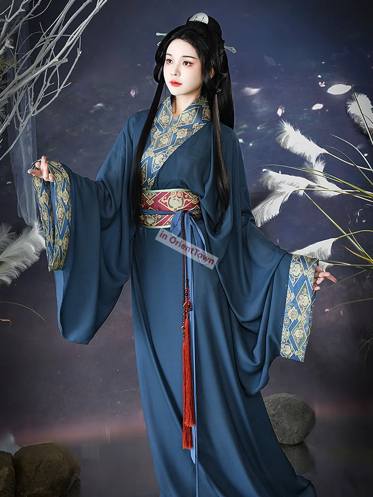 Ancient China Traditional Garment Warring States Dynasties Gown Woman Standard Hanfu ZhiJu Outer Robe and Inner QuJu Dress