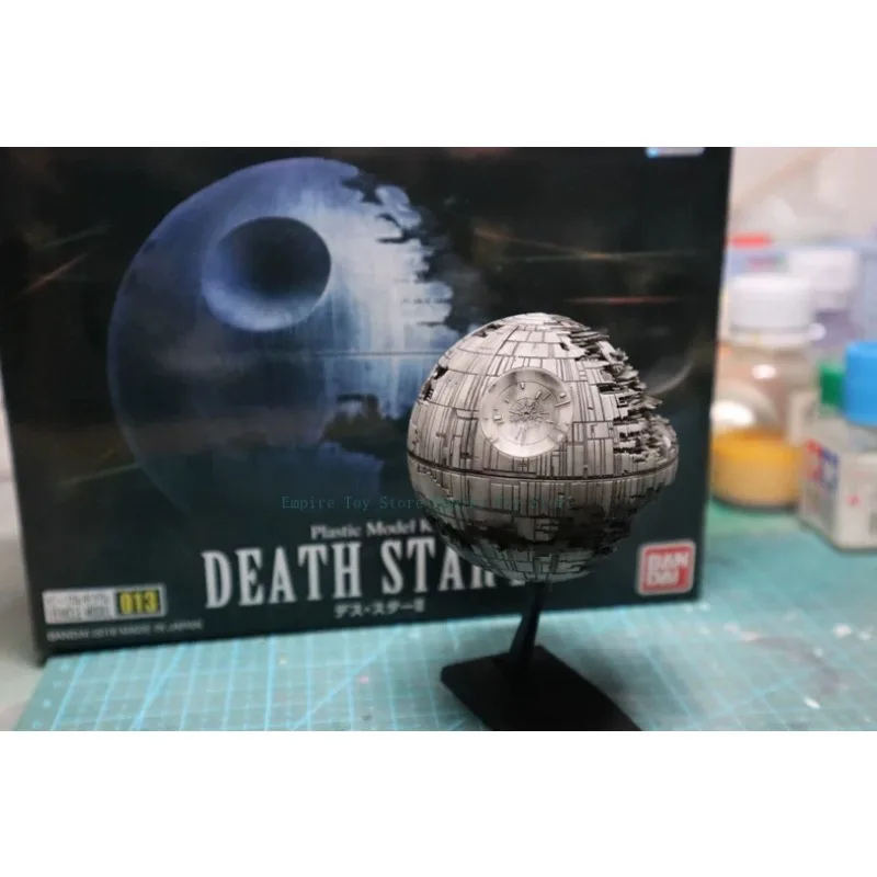 【disponibile】modellino-giocattolo-della-death-star-ii-di-bandai-star-wars