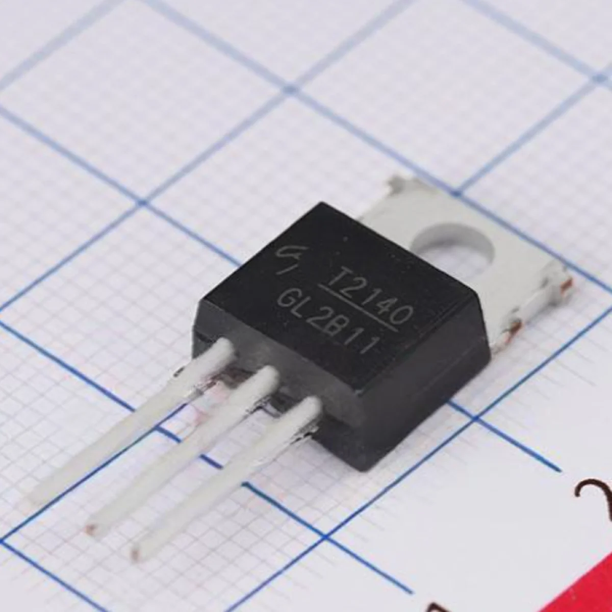 5PCS AOT2140L Marking T2140 T214O NEW Original Insulated Gate Field Effect Tube 40V N-Channel 195A 1.5mΩ 272W MOSFETs TO-220AB-3