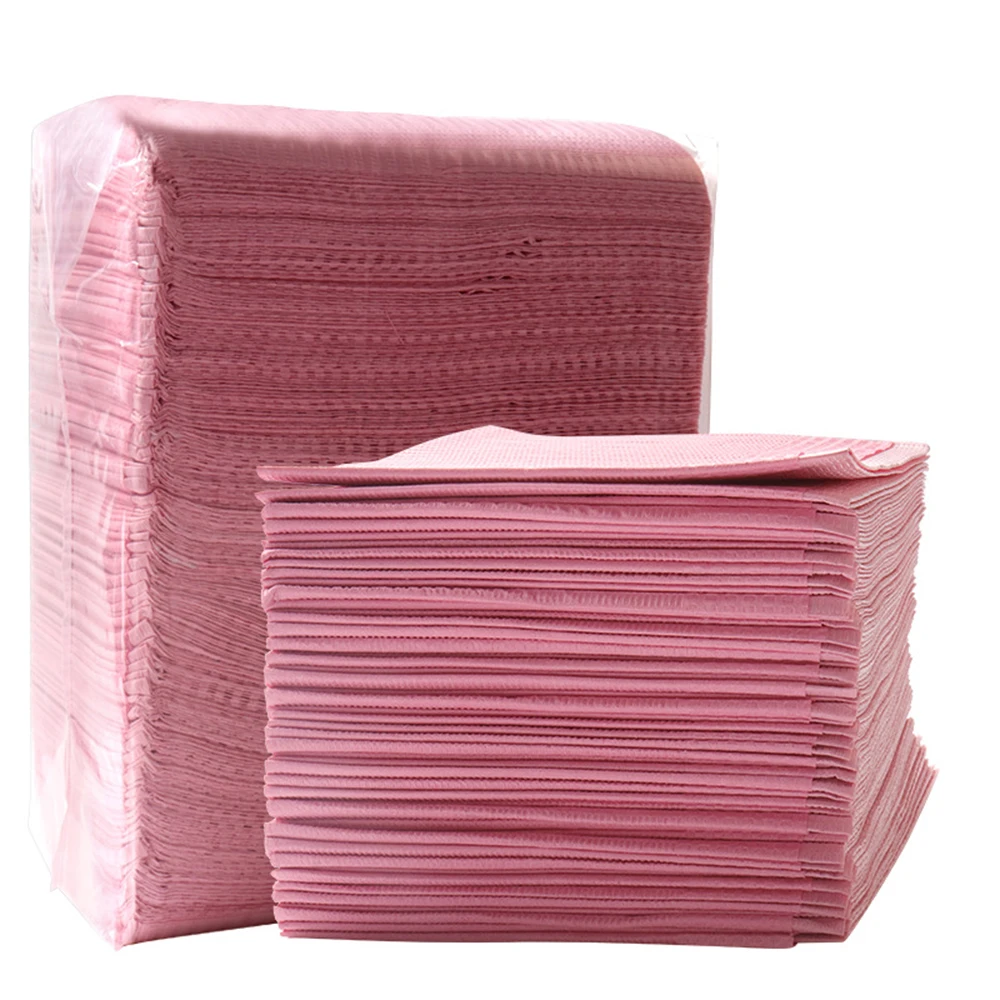 Jednorazowa mata do manicure do paznokci Różowy wodoodporny papier do zdobienia paznokci 3-warstwowe składane śliniaki do tatuażu Podkładka do manicure do salonu paznokci 17 cali