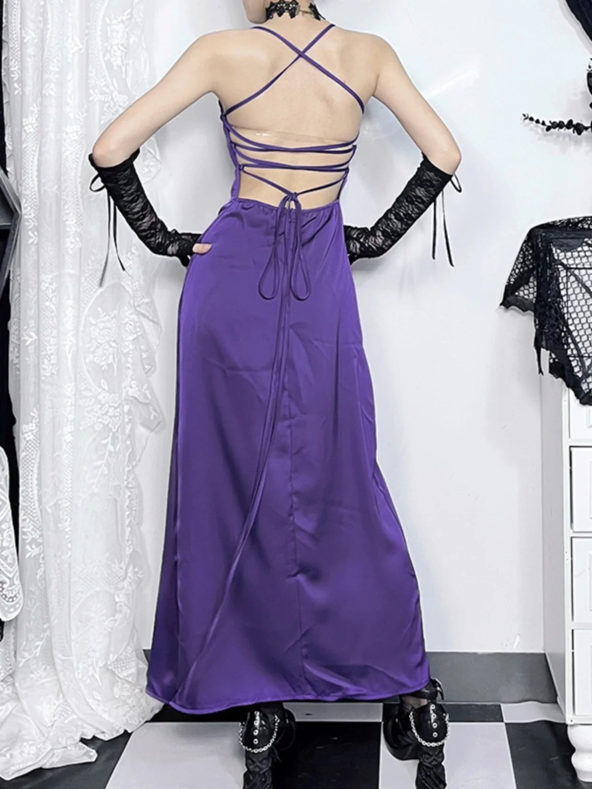 Temperament Paars Satijn Charme Halsgemonteerde Lange Splitjurk Dames Europese en Amerikaanse Sexy Elegante Backless Onregelmatige Jurken