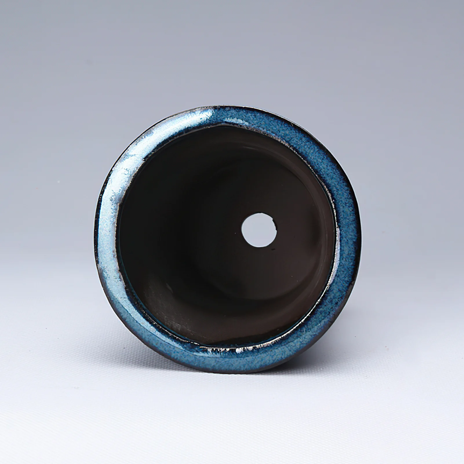 Ceramiczne doniczki z otworem odprowadzającym wodę Trwała doniczka z materiału zapobiegającego pękaniu do roślin wewnętrznych i zewnętrznych