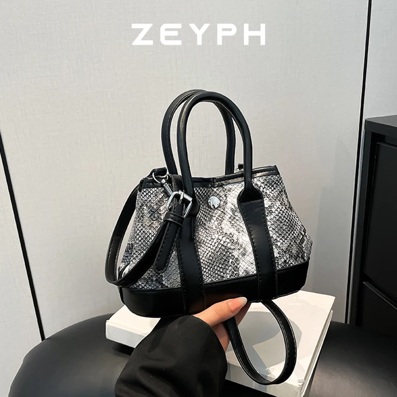 

Zeyph Fashionable Modern Snakeskin European And American Style Shoulder Bag Handbag For Women Suitable For All Four Seasons
