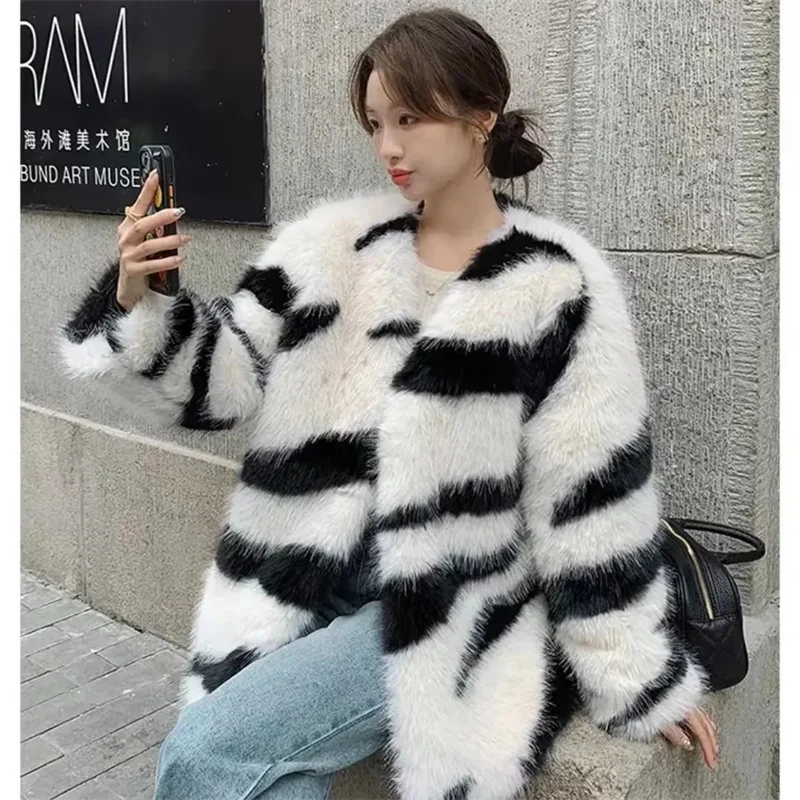 Western Coat Fur Winter New 2024 Fox Autumn and Winter Temperament Long Sleeve Thick Warm Zebra Short Coat Fashion Outwear