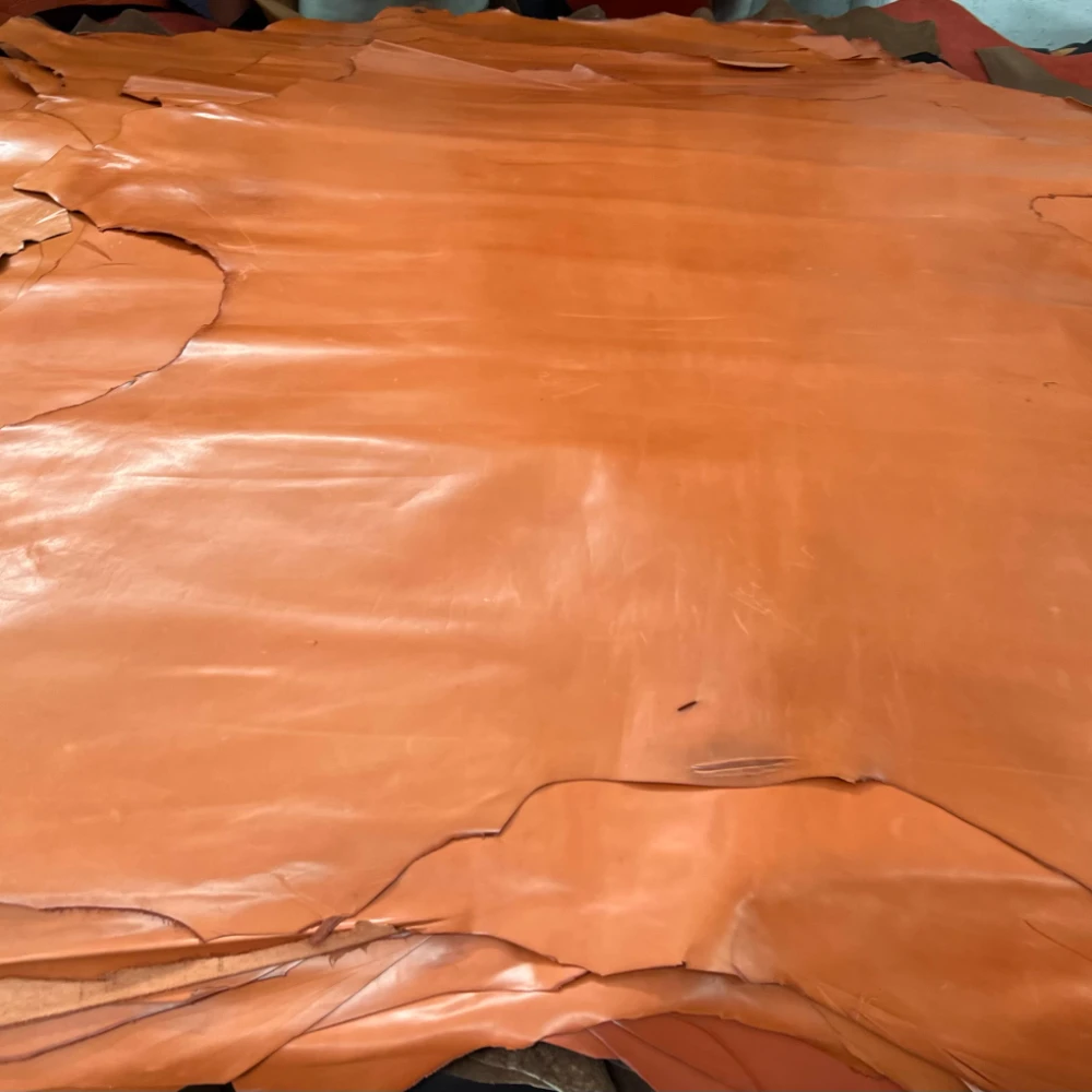 Italian CTC Orange-Red Oil Waxed Calfskin - 0.8mm Thickness, Smooth Texture
