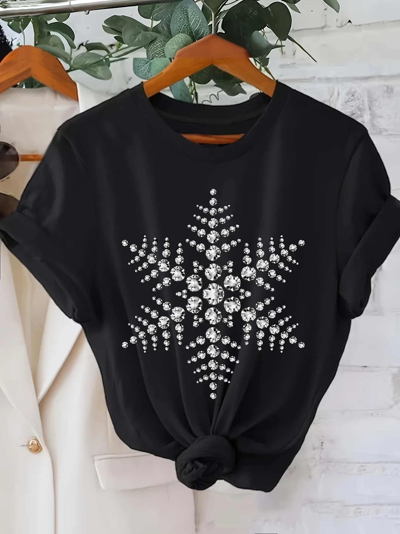 Dames casual T-shirt met ronde hals en baksteen-sneeuwvlokprint, 95% polyester 5% elastaan, geometrisch patroon, normale lengte,