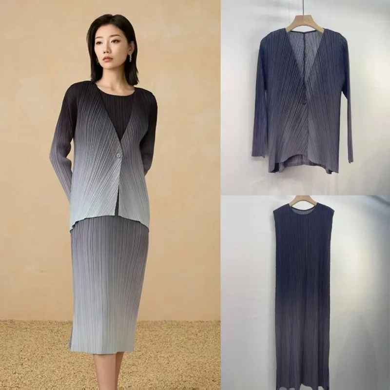 

Miyake Pleated Skirt Set Gradient Color 2-piece 2025 Pleats Short Cardigan Jacket Skinny Senior Women's Hundred Undershirt Skirt