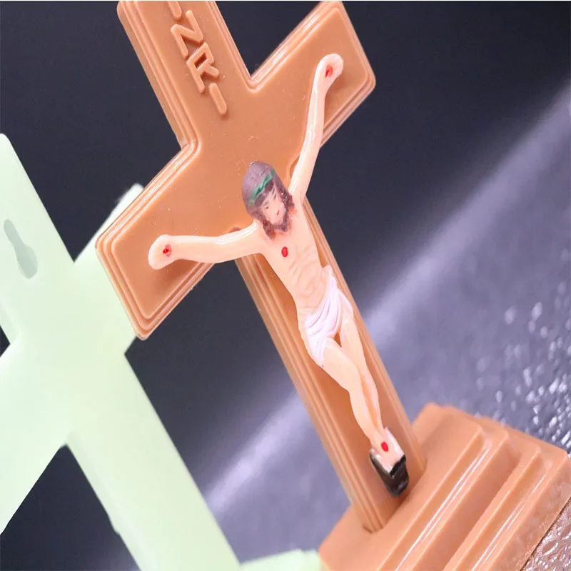 Plastic decorative cross, wall hangings of the classic Jesus cross. 130x80mm