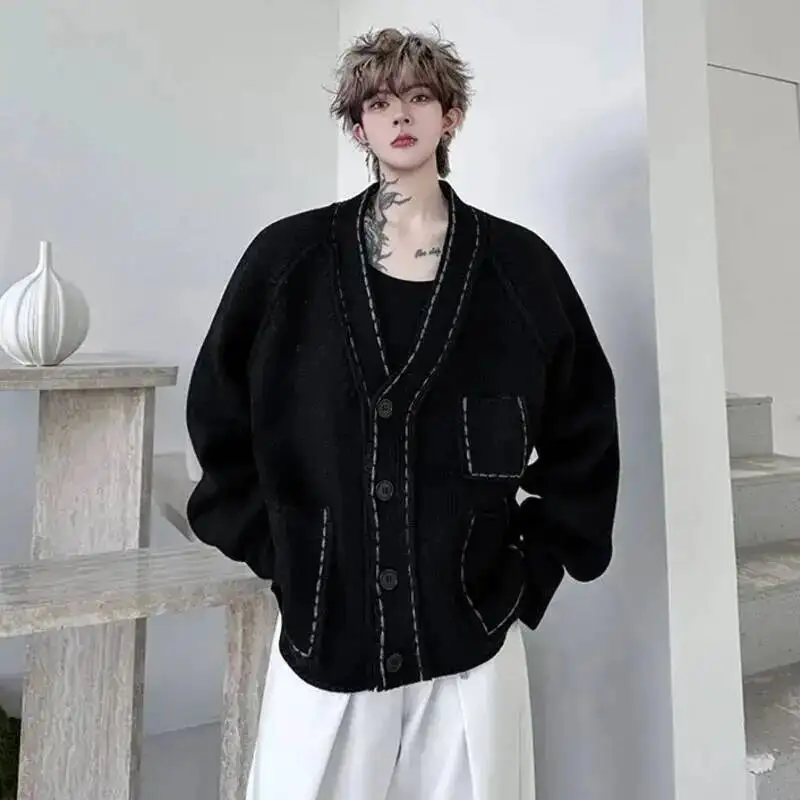 

Niche Design Men's Sweaters V-neck Multi Pockets Solid Color Knitting Menswear Single Breasted Loose Male Cardigan 9XWDXL
