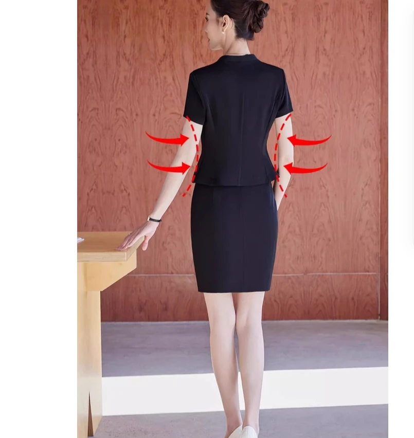 Completo da donna a maniche corte di fascia alta, design sottile, centro reception professionale per hotel, gioielleria, abiti da lavoro