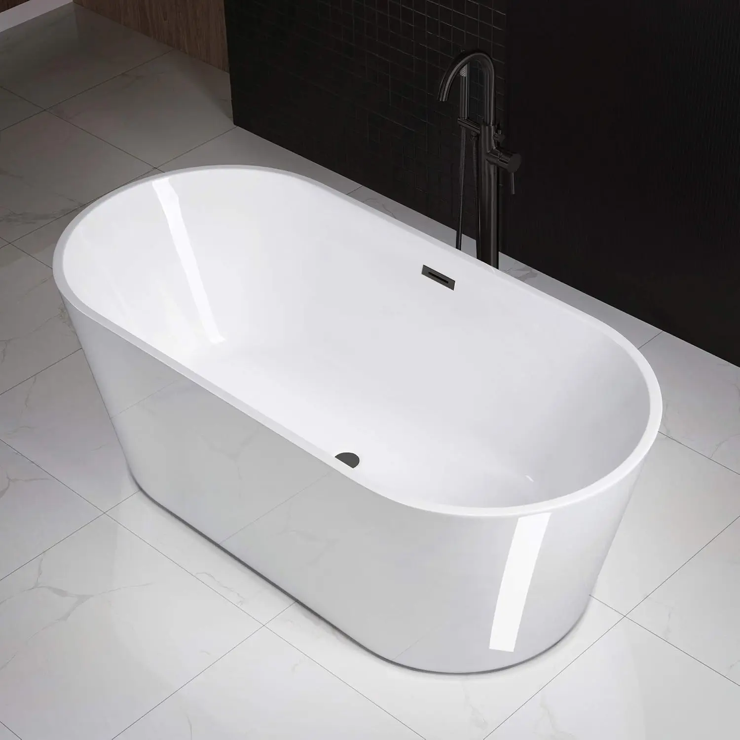 Acrylic Freestanding Bathtub Contemporary Soaking White Tub with Matte Black Overflow