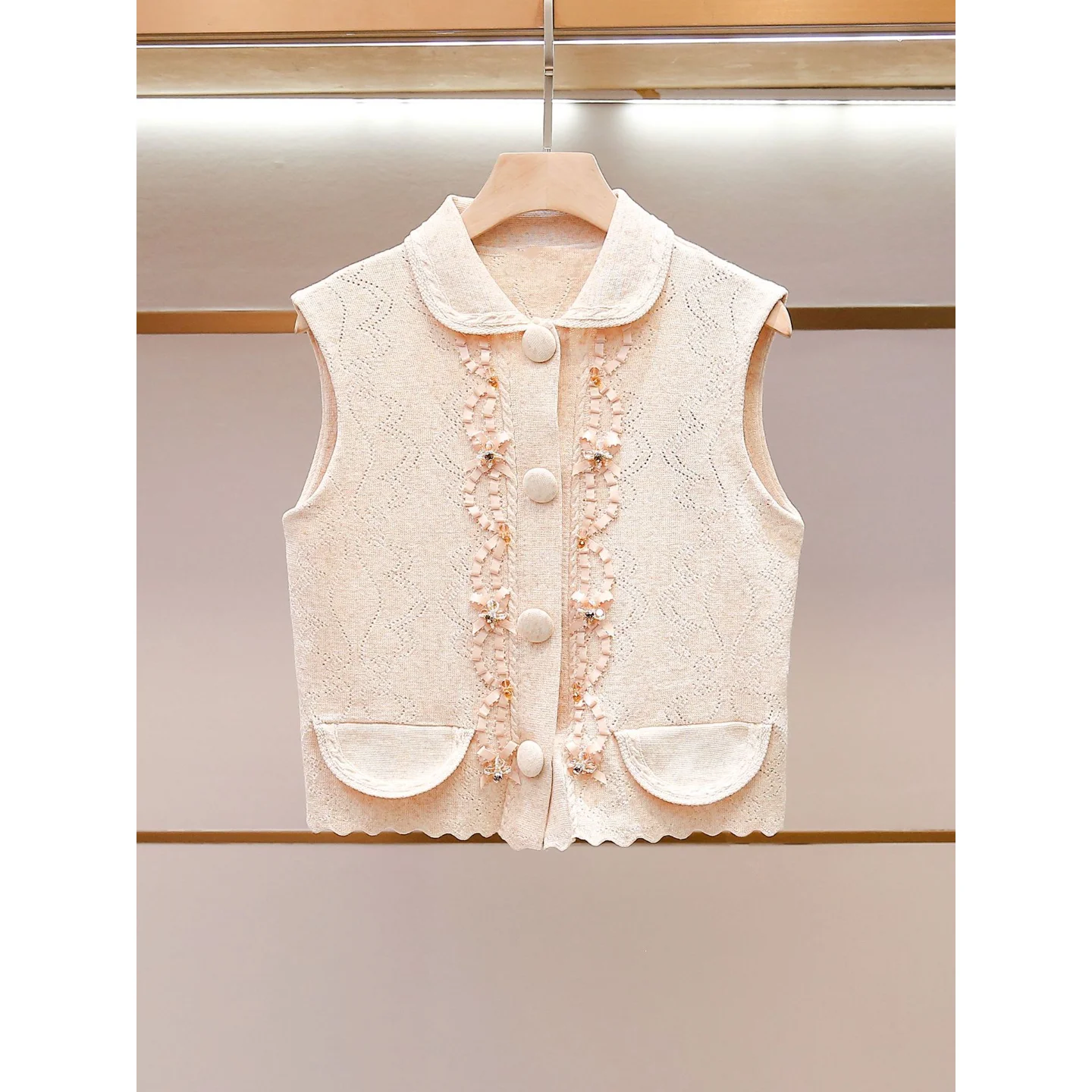 

Elegant Knitted Sleeveless Vest Top for Women Fashionable Design Commute Style Short Length Pure Color City Walk Suitable
