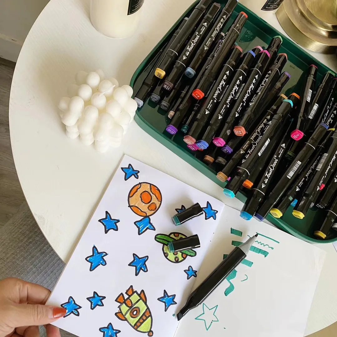Peakness Brush Pen Lettering, 60 Colori Pennarelli Doppia Punta 0,4 mm e 1-4mm Punta Brush, per Bambini e Adulti Calligrafia, Pittura, Colorazione, Disegnare a Scuola