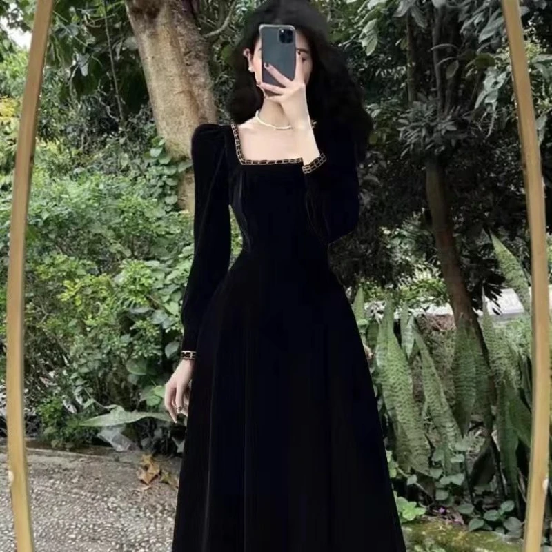 ฤดูใบไม้ผลิฤดูใบไม้ร่วง 2025 ใหม่Elegantผู้หญิงเย็บปักถักร้อยวินเทจเอวสูงกํามะหยี่สีดําชุดยาว,Slim Velourชุดผู้หญิง