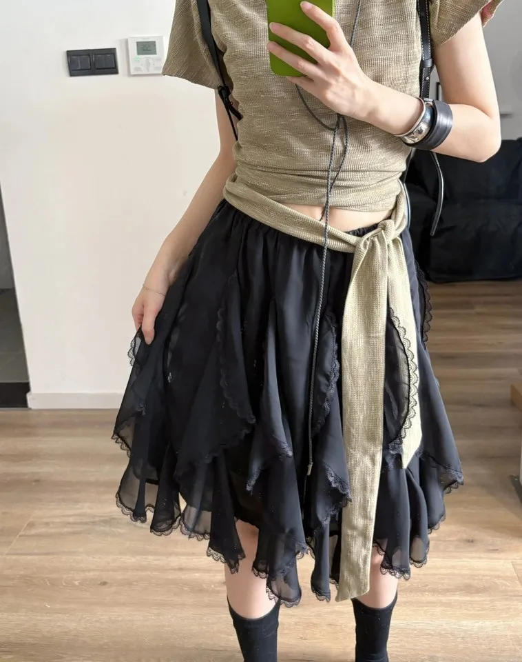 Minifaldas negras Kawaii para mujer, faldas fruncidas japonesas Y2k para playa, ropa Vintage, faldas de gasa de encaje, ropa bonita, verano 2025