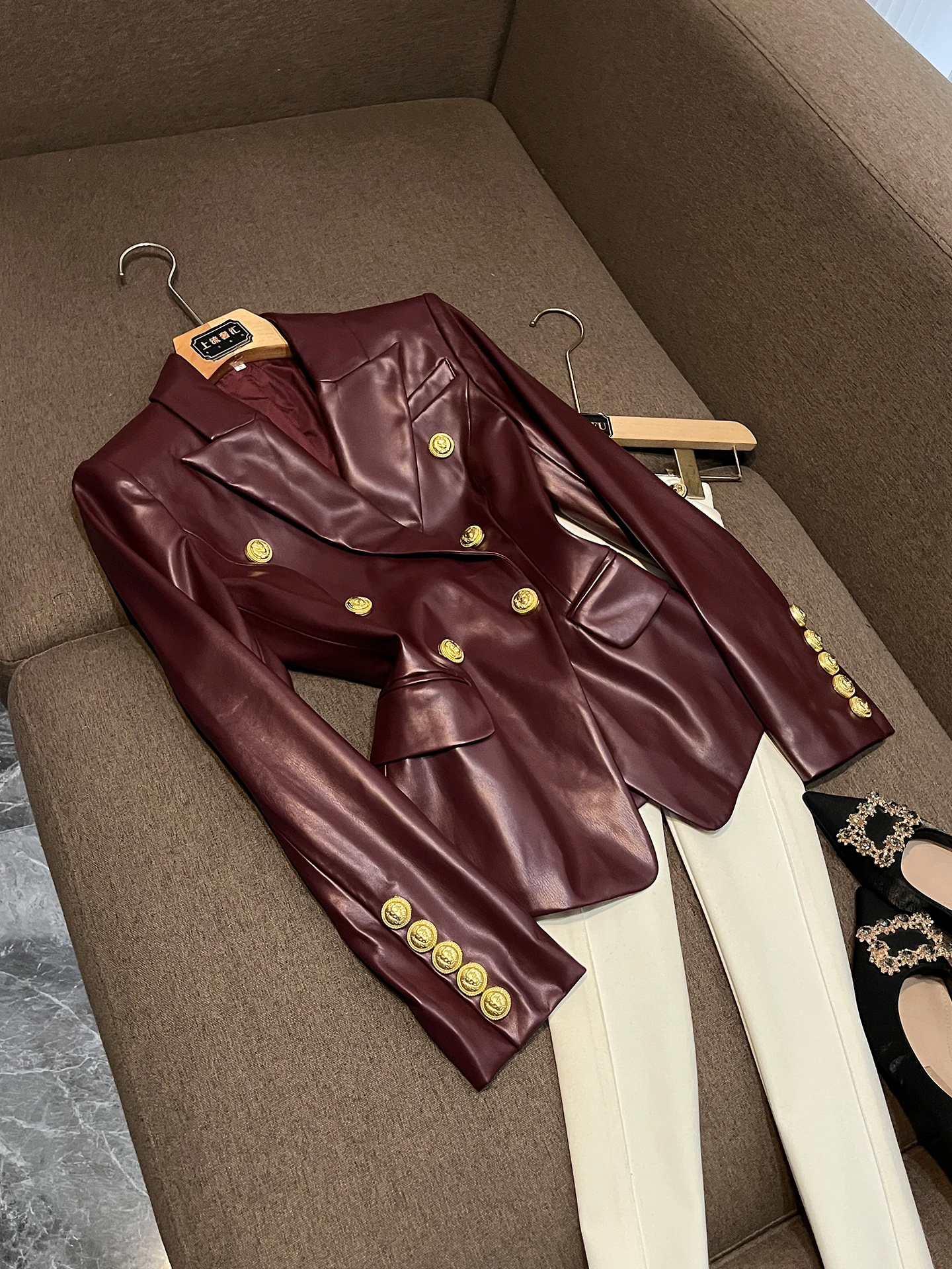 Retro Style Slim Fit Short Leather Jacket Women's Double Button Suit Collar Wine Red High End Feelings PU Leather Coat
