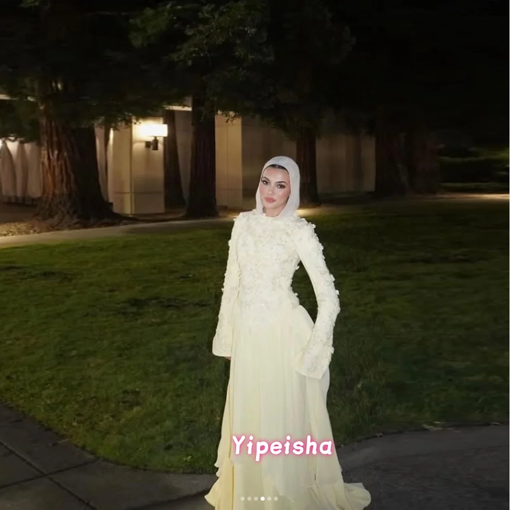 Luxuriöses gelbes Krepp-Abendkleid mit Applikationen, O-Ausschnitt, langen Ärmeln, A-Linie, Ballkleider, schlichte Partykleider, individuell gestaltet