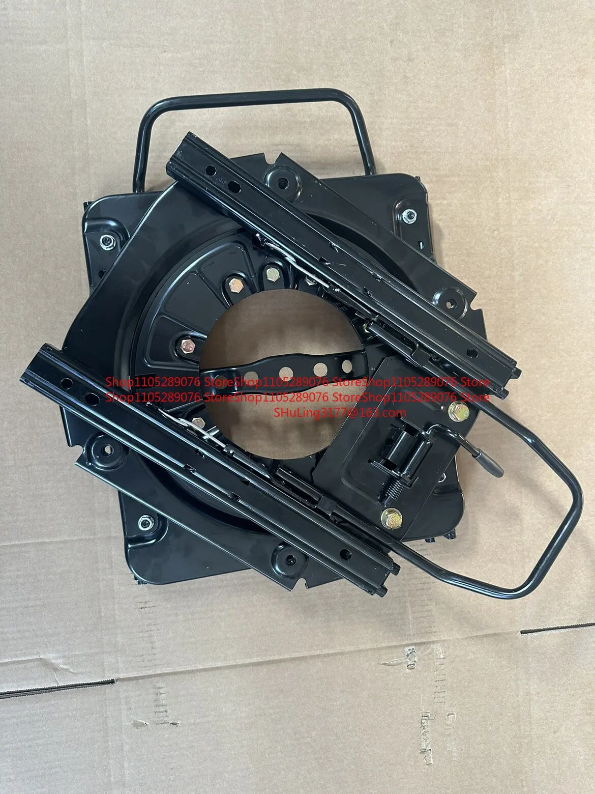 360 Degree Rotating Chassis Modified for IVECO Hongguang Lingzhi Middle Row Seat Turntable Accessories