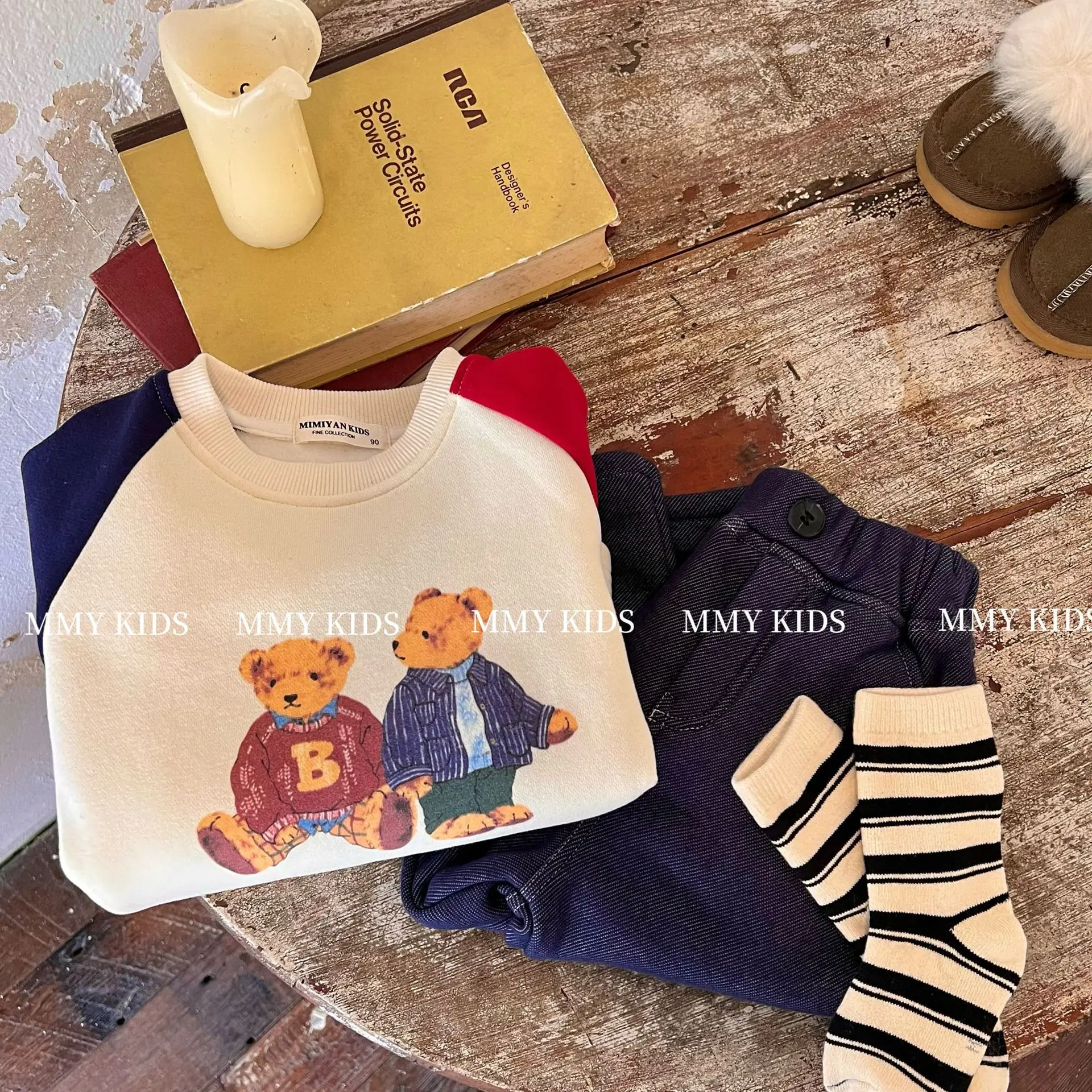 

Children fleece single slanted eyes fall 2022 new private digital printing fleece baby bear long-sleeved T thick