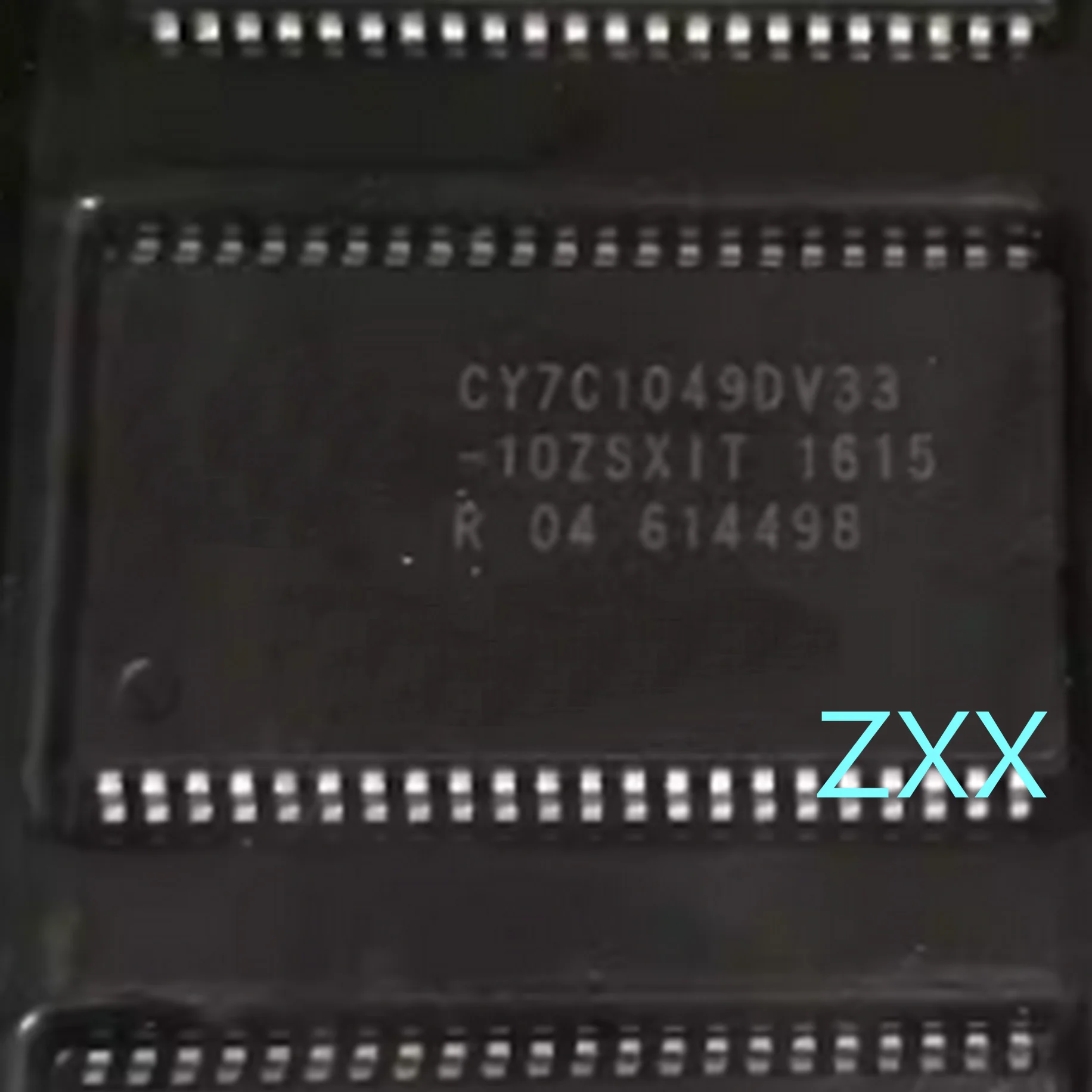 

5PCS New CY7C1049DV33-10ZSXI TSOP44