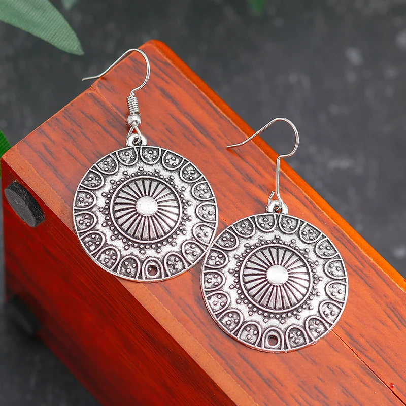 Aihua Fashion Statement Bohemian Vintage Ethnic Big Round Drop Earring Long Carved Flowers Drop Earrings For Women