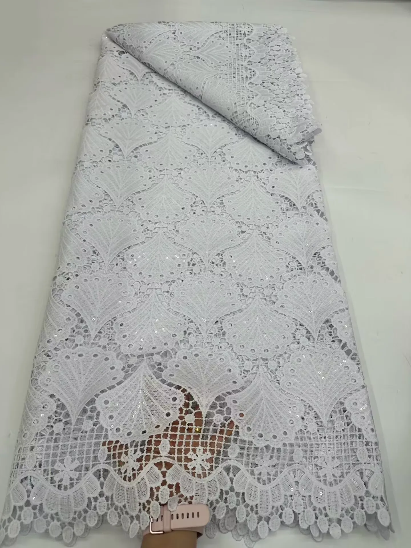 tissu-en-dentelle-africaine-guipure-noire-pour-robe-de-mariee-paillettes-de-haute-qualite-suisse-tyys-milk-slik-couture-francaise-5-metres-2023