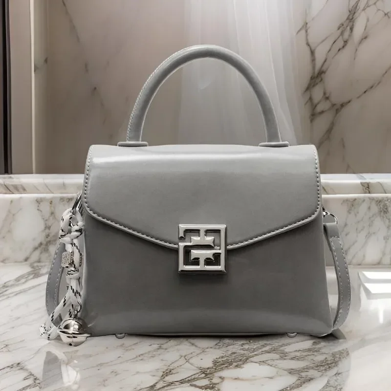 

Premium Leather Crossbody Bag - Modern Vintage Design With Gold Hardware & Luxury Designer Packaging
