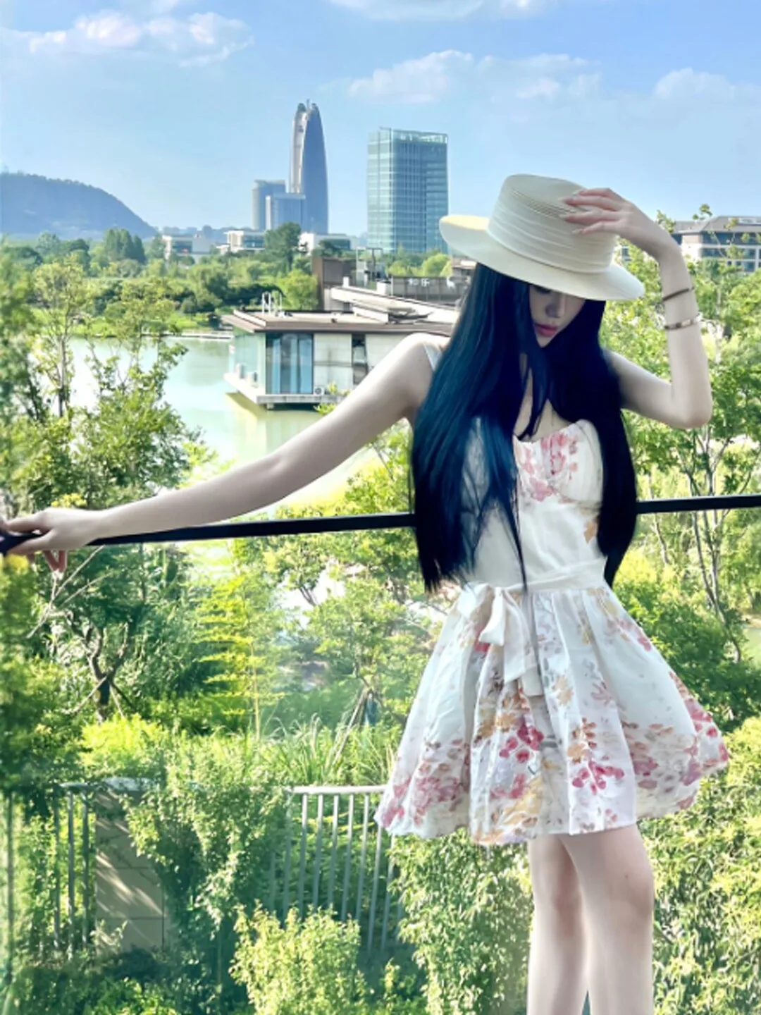 

Gentle Wind Beautiful Floral Waist-Cinching Slimming Strap Dress Small Stature Fashionable Summer Dress Mid-High Waist Cotton...