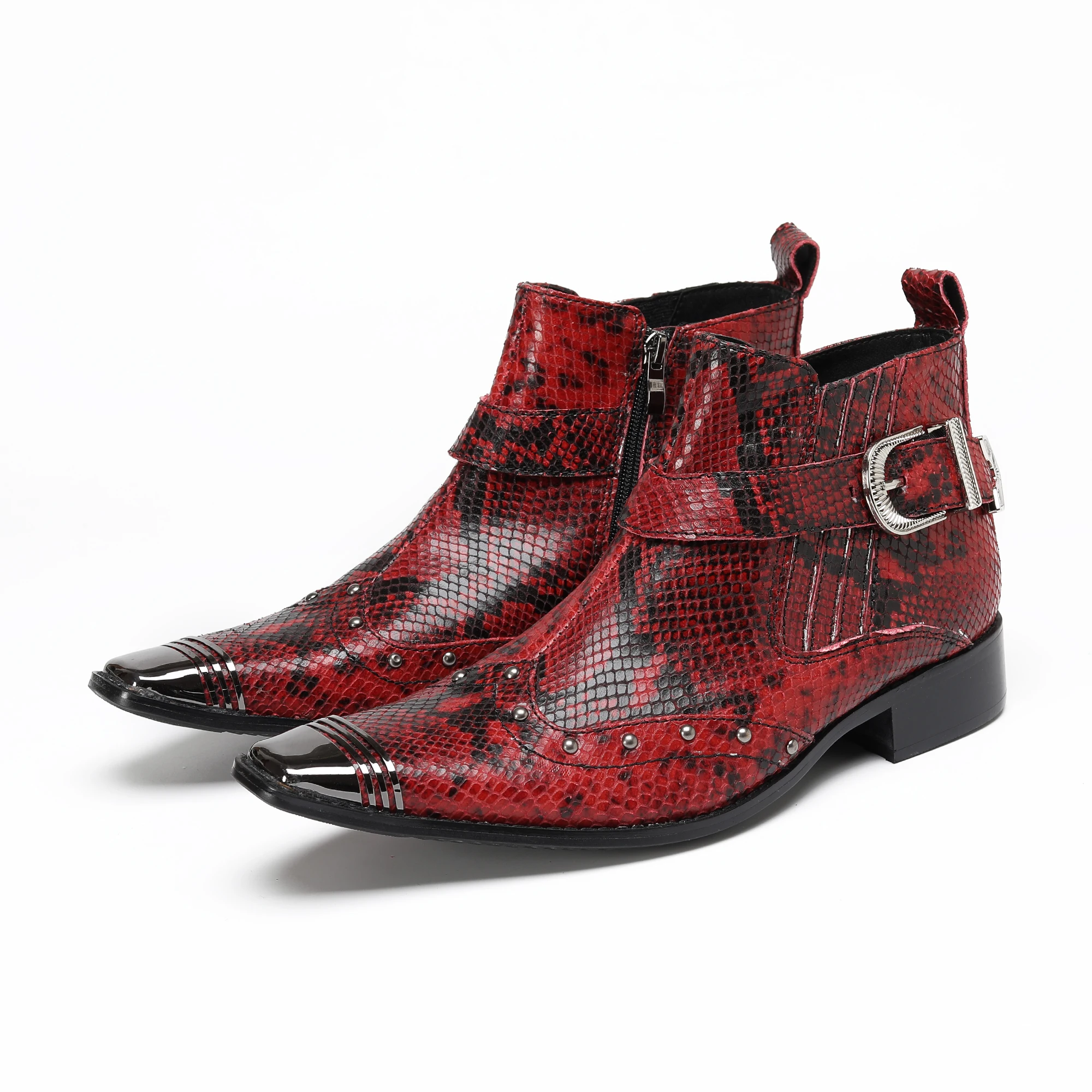Glänzende, kurze Herrenstiefel mit Schlangenmuster, dekoriert mit Metallnieten und Schnallen, trendiges, personalisiertes Street-Style-Schuhwerk für Club, Bar und Party – Detail 21