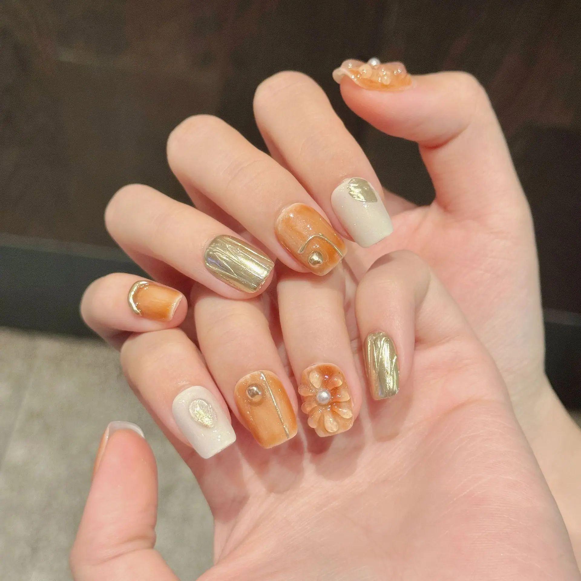 10 pièces paillettes feuilles à la main faux ongles conseils jaune oeil de chat court Ballet presse sur les ongles Art serpent diamant conception faux ongles