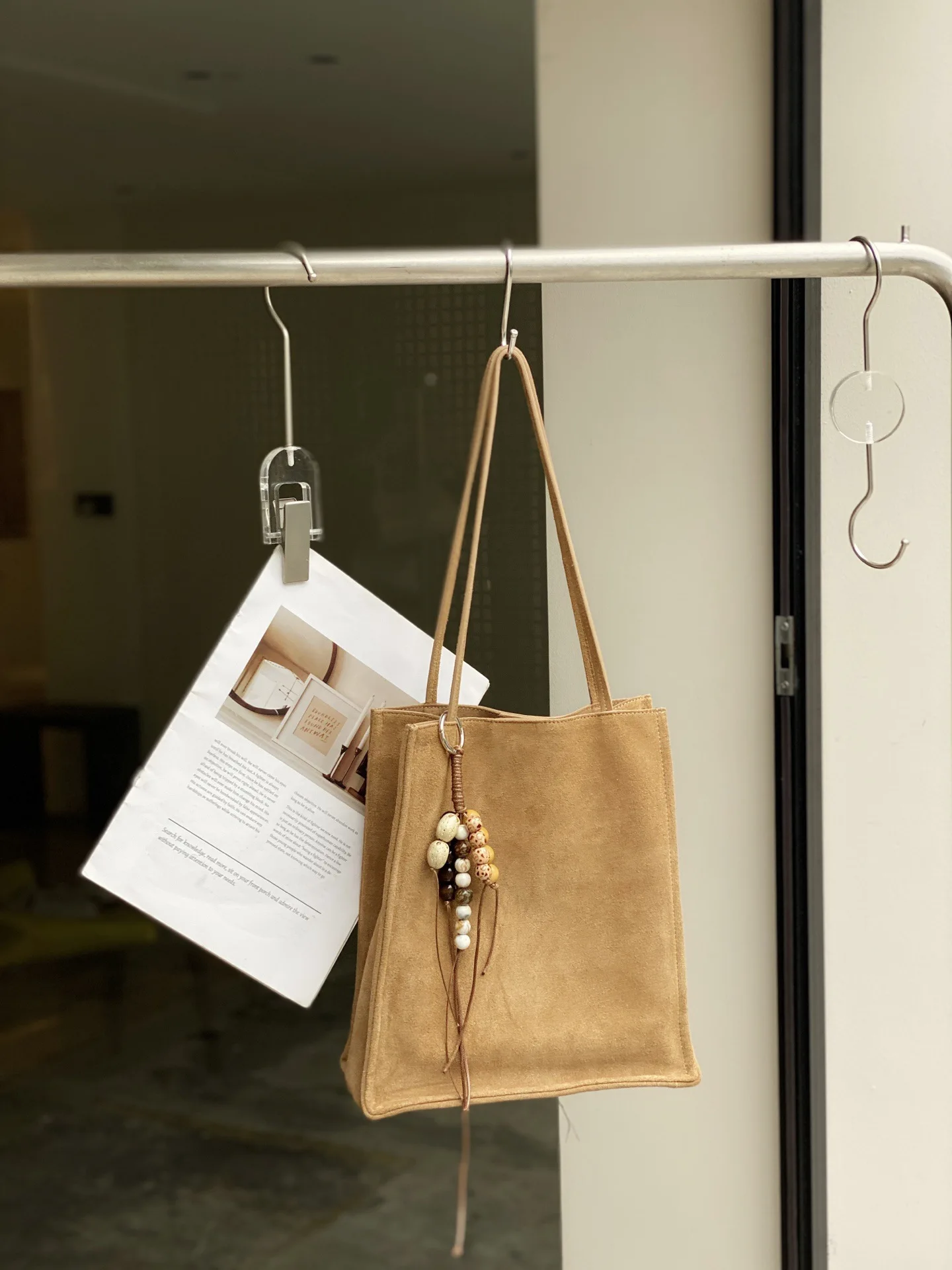 

Простая и универсальная сумка-тоут из воловьей кожи с верхним слоем, новинка 2024, пригородная кожаная женская сумка, большая вместительная сумка на одно плечо подмышками