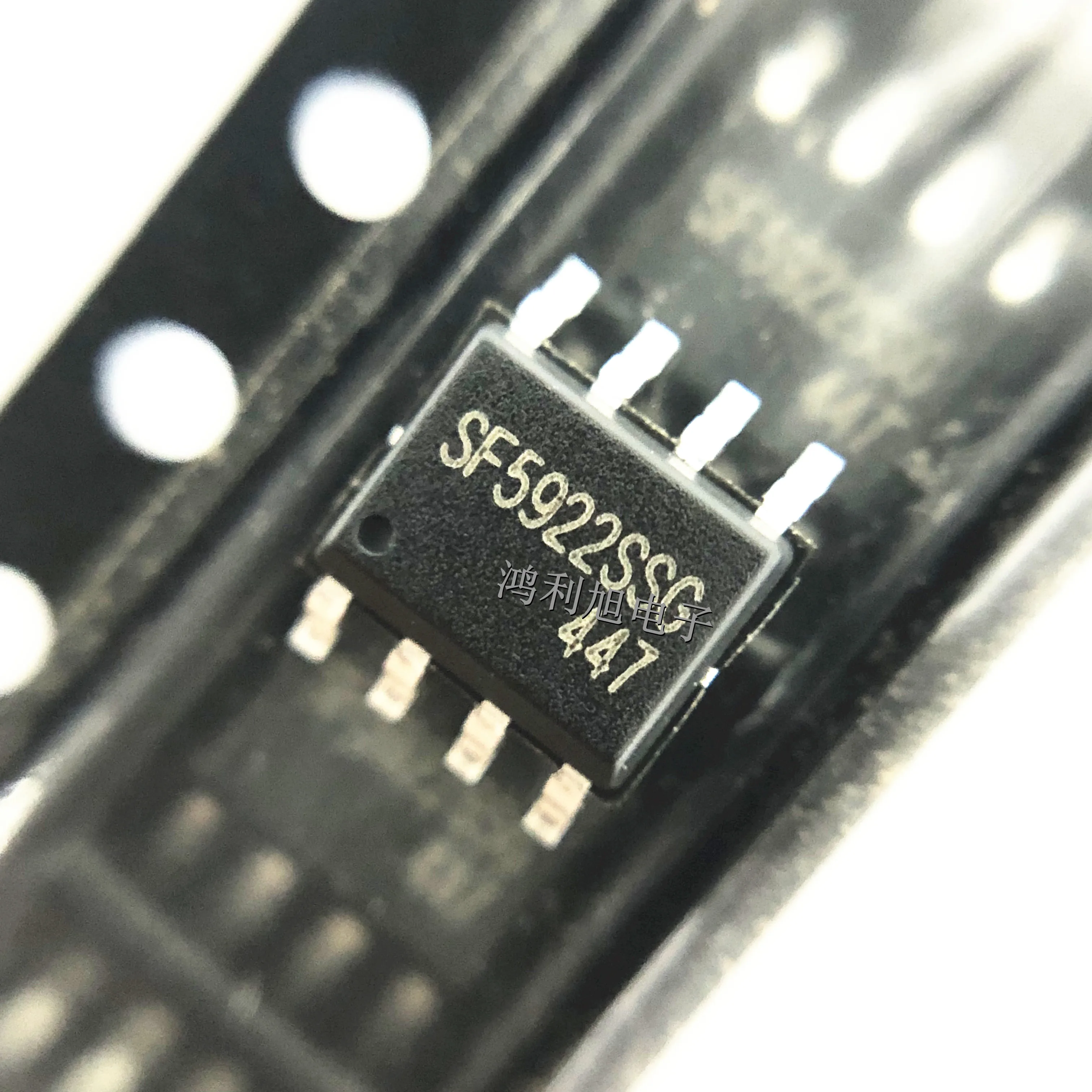 

20pcs/Lot SF5922SSGT SOP-8 SF5922SSG NC-Cap/PSRTM (Primary Side Regulation) CV/CC Power Switch IC