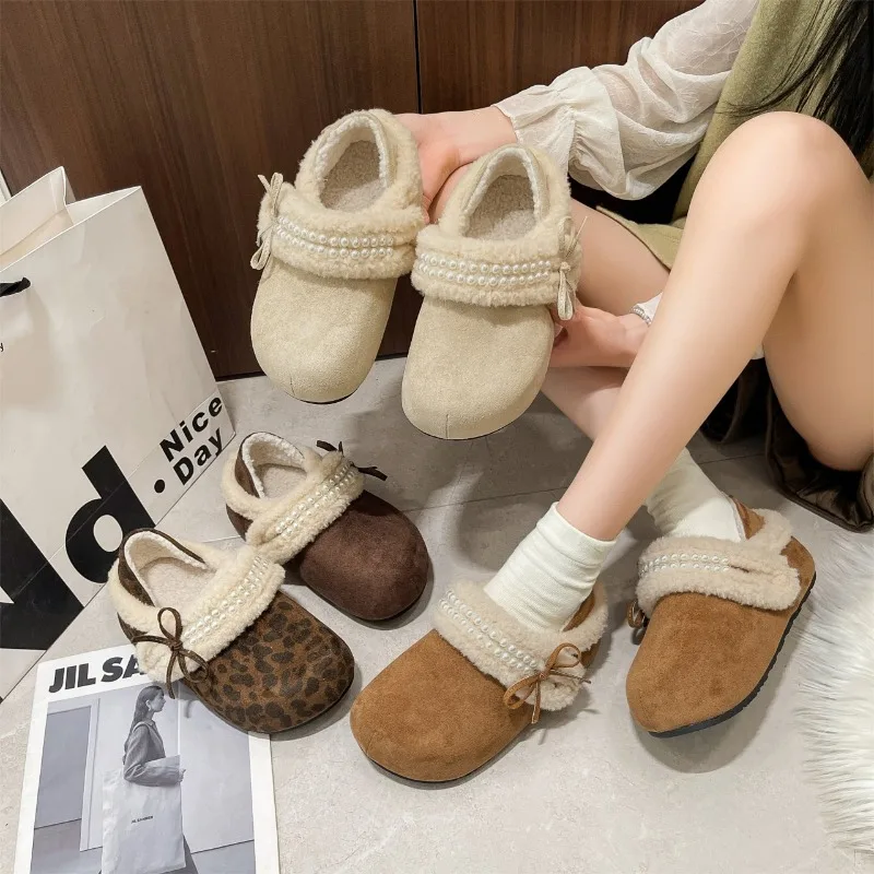 منصة قدم واحدة الانزلاق على نصف السحب المرأة الشتاء المخملية الحرارية أفخم 2025 أحذية قطنية جديدة للارتداء الخارجي #1