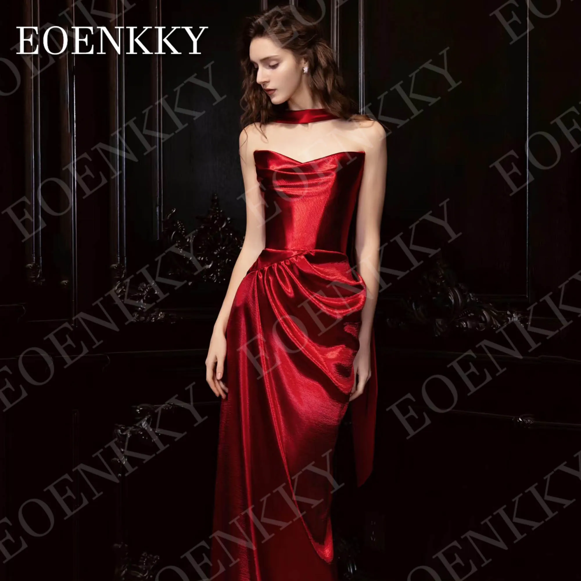 EOENKKY 女性ブルゴーニュマーメイドイブニングドレスフォーマルエレガントなサテンロングストラップレスウエディングドレスノースリーブカスタマイズ カスタマイズされた女性ブルゴンディの人Mermaidの夕方のドレス形式的なエレガントなサテンの長いストラップレスの舞会のドレス袖レス