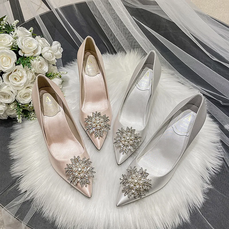 

French Dress Wedding Shoes Pearl Buckle High Heels Bridesmaid Dress Single Shoes Large Size Bridal Shoes