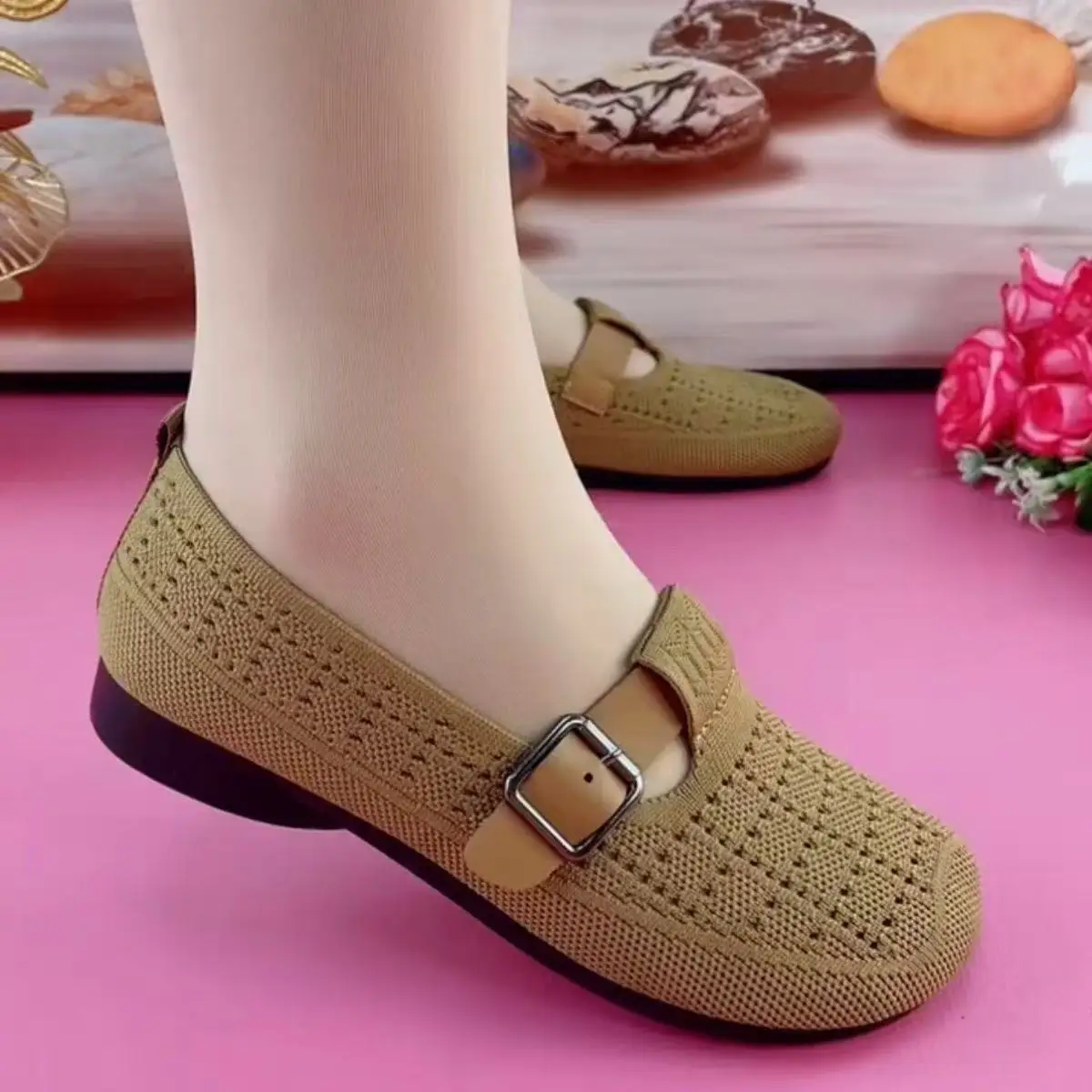 2026 Sommer Damen Atmungsaktive Mesh Mary Jane Flats Weiche Rutschfeste Sohle Leichte Bequeme Slip-on Laufschuhe für Mütter – Detail 8