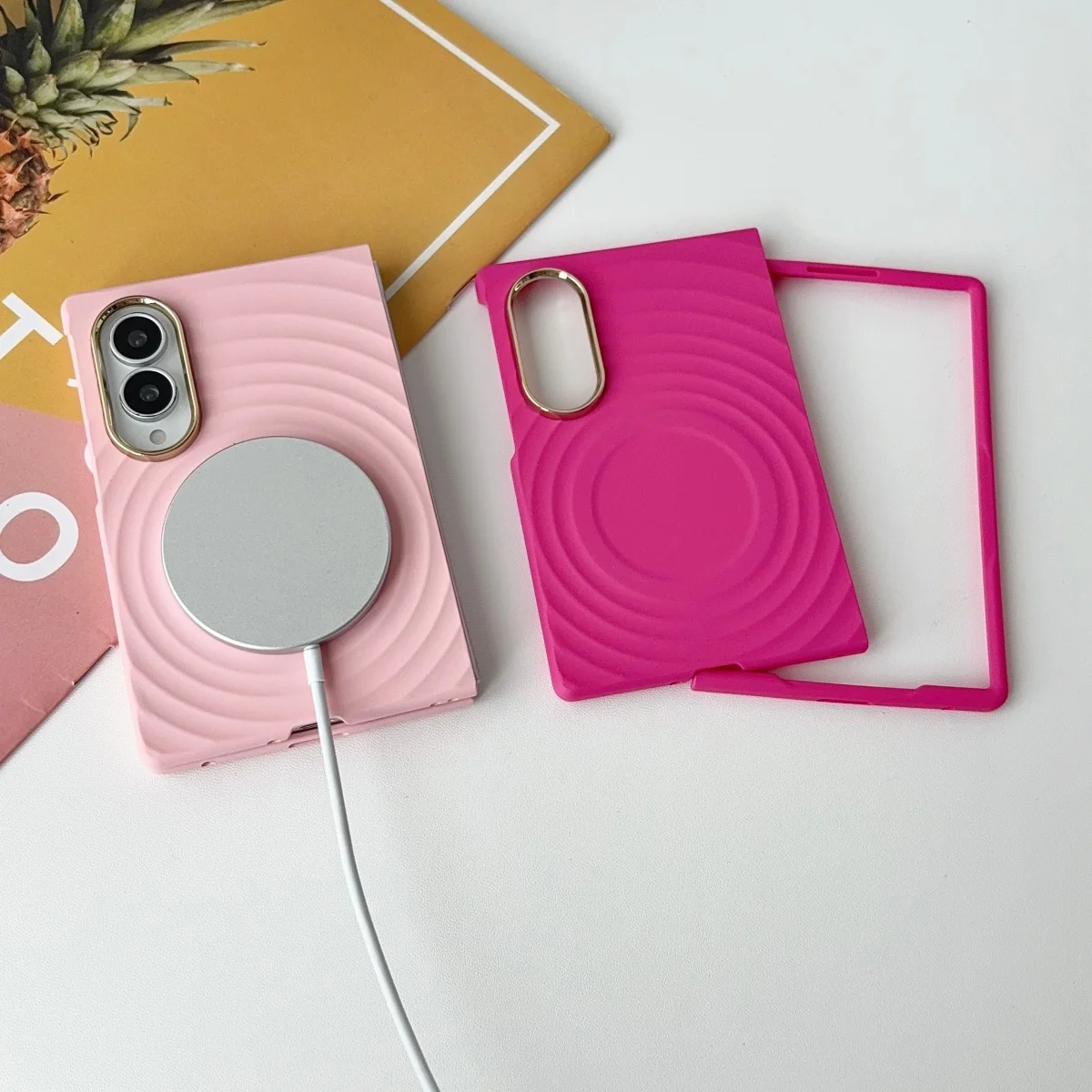 Funda para teléfono con diseño de ondas de agua en colores pastel y acabado mate, compatible con MagSafe, para Samsung Galaxy Z Fold 8. Cubierta ultrafina de policarbonato con carga inalámbrica.