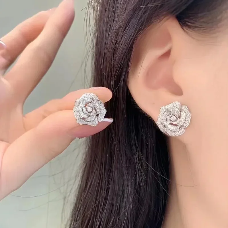 French Celebrity Style Earrings Vintage Hollow out Camellia Flower Zircon Earrings Valentine\'s Day Gift Accessories