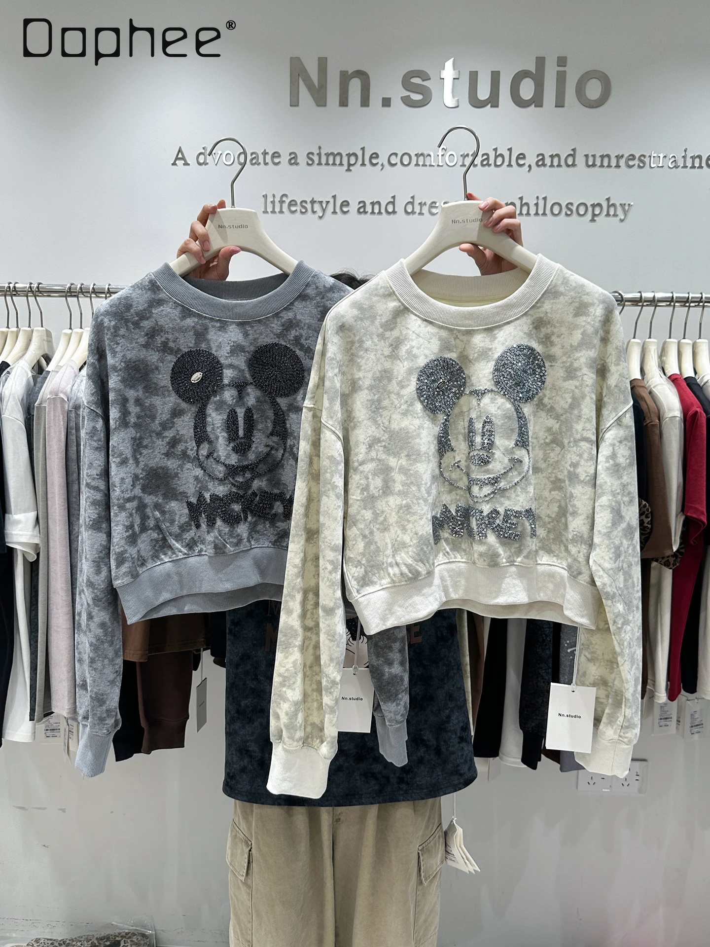 Heavy Industry Tie-Dye Embroidery Round Neck Short Sweatshirt for Women Loose High-Waist Design Cartoon Long Sleeve Top Autumn