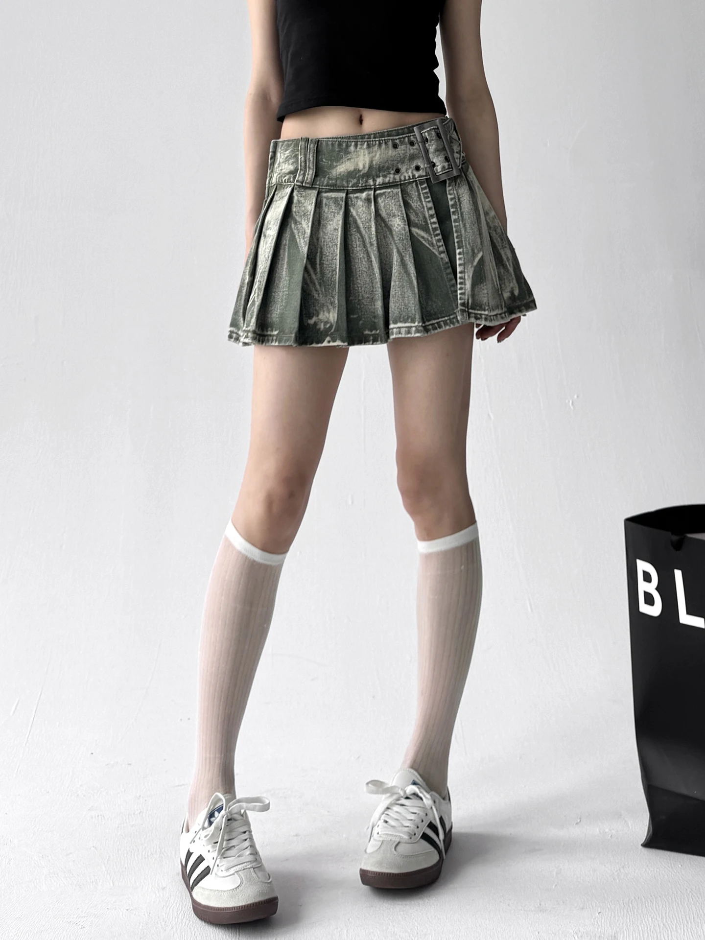 

American Retro Hot Girl Denim Skirt Women's Summer 2025 New Design A-Line Slim Pleated ort Skirt High Waist Polyester ...