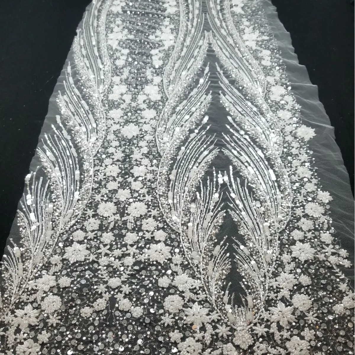 

4.55M High-end feather-patterned beaded embroidery sequin mesh fabric sewing wedding dress and evening dress diy material