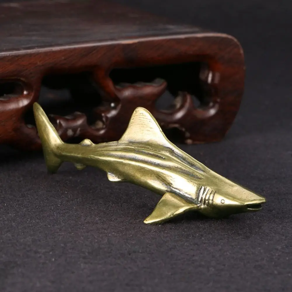 Tea Pets Vintage Brass Shark Figurines Copper Exquisite Mini Shark Statue Cute Handmade Shark Sculpture Birthday Gift