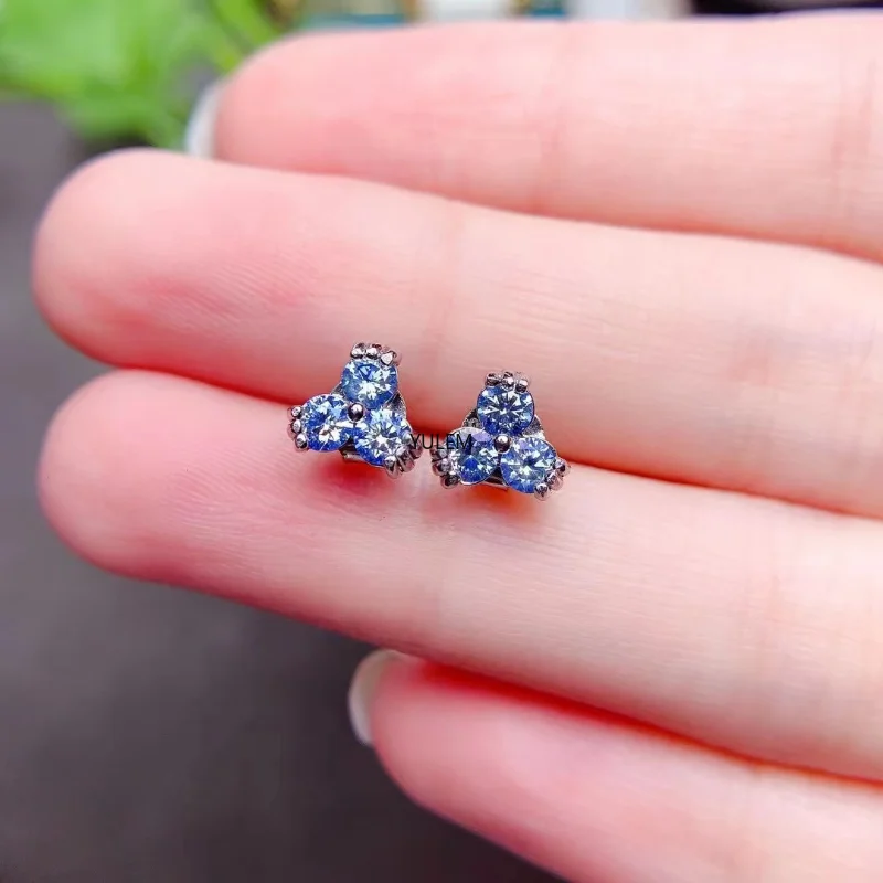 

Серьги-гвоздики YULEM из серебра с муассанитом, 3 мм