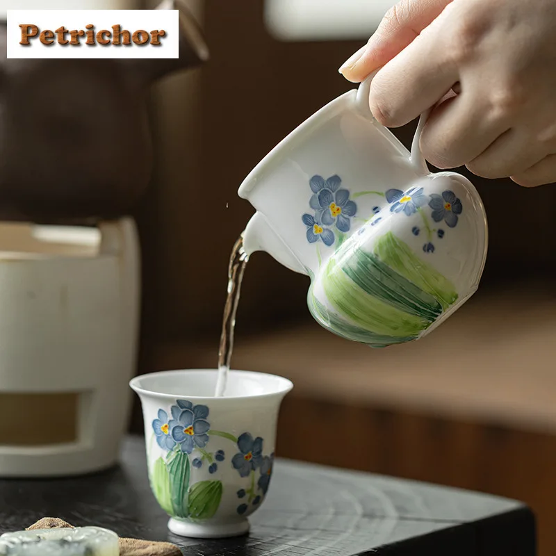 170ml Hand Drawn Forget Not Grass White Porcelain Tea Pitcher Divide Tea Cha Hai Dispenser Justice Cup Fair Mug Teaset Supplies